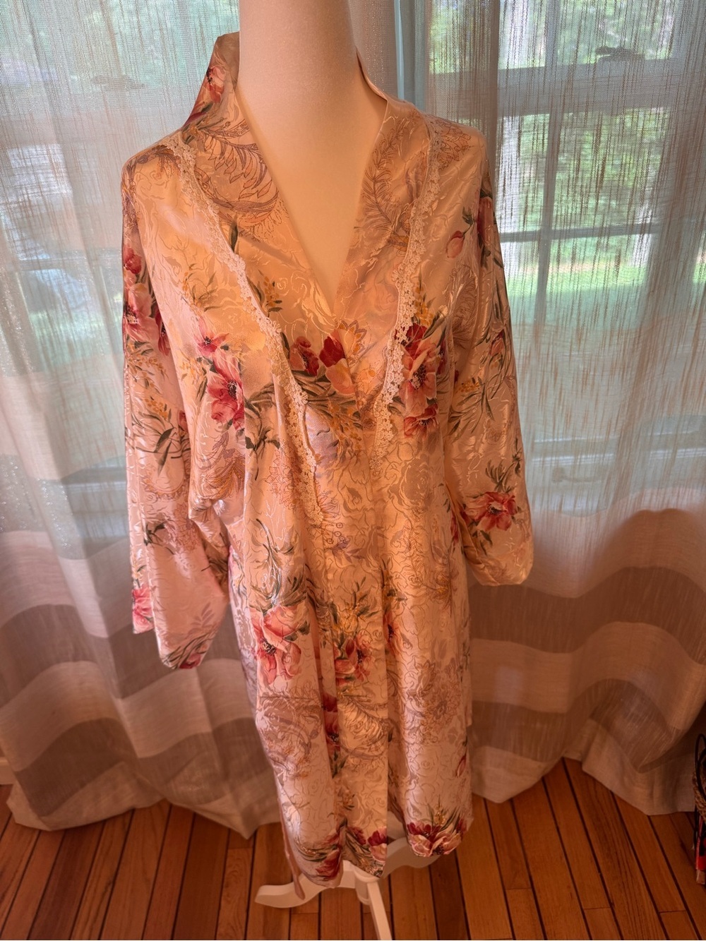 Vintage California Dynasty Floral Robe, featuring a Jacquard Woven Pattern